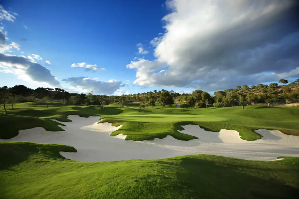 Las Colinas Golf & Country Club öppnades 2010 och är en design av Cabell Robinson.