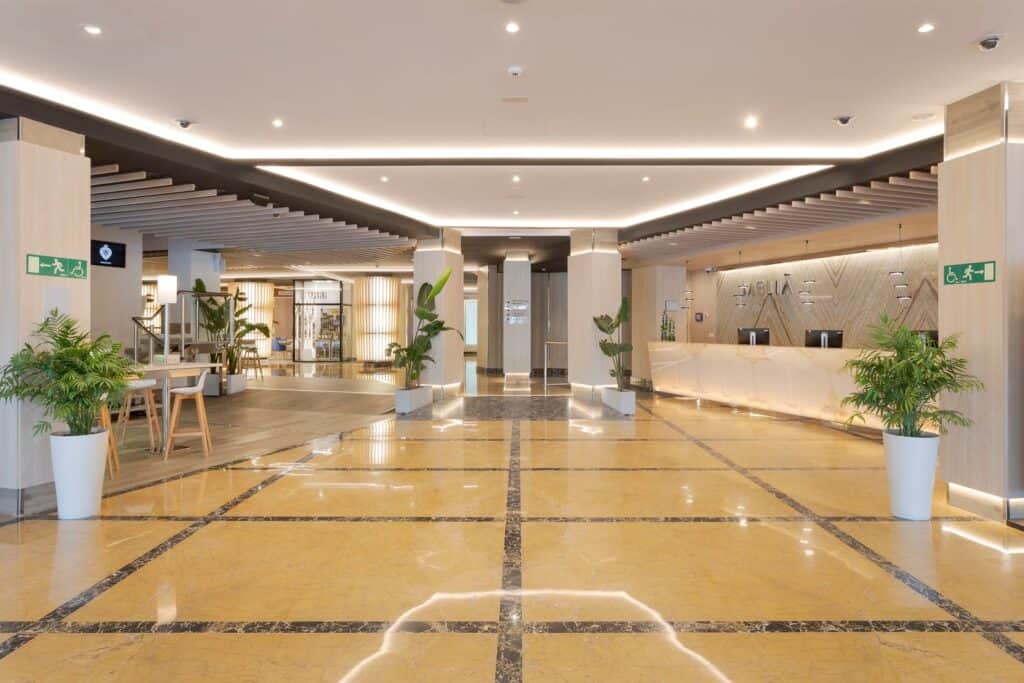 Melia_alicant_lobby_reception-1024x683