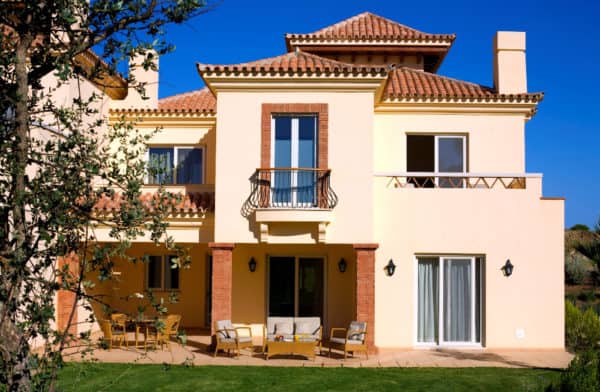 Monte-Rei-Clubhouse-villas