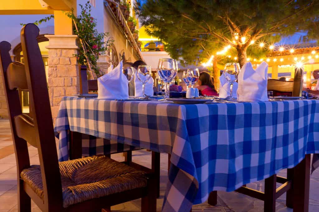 ahtable2731-1024x682