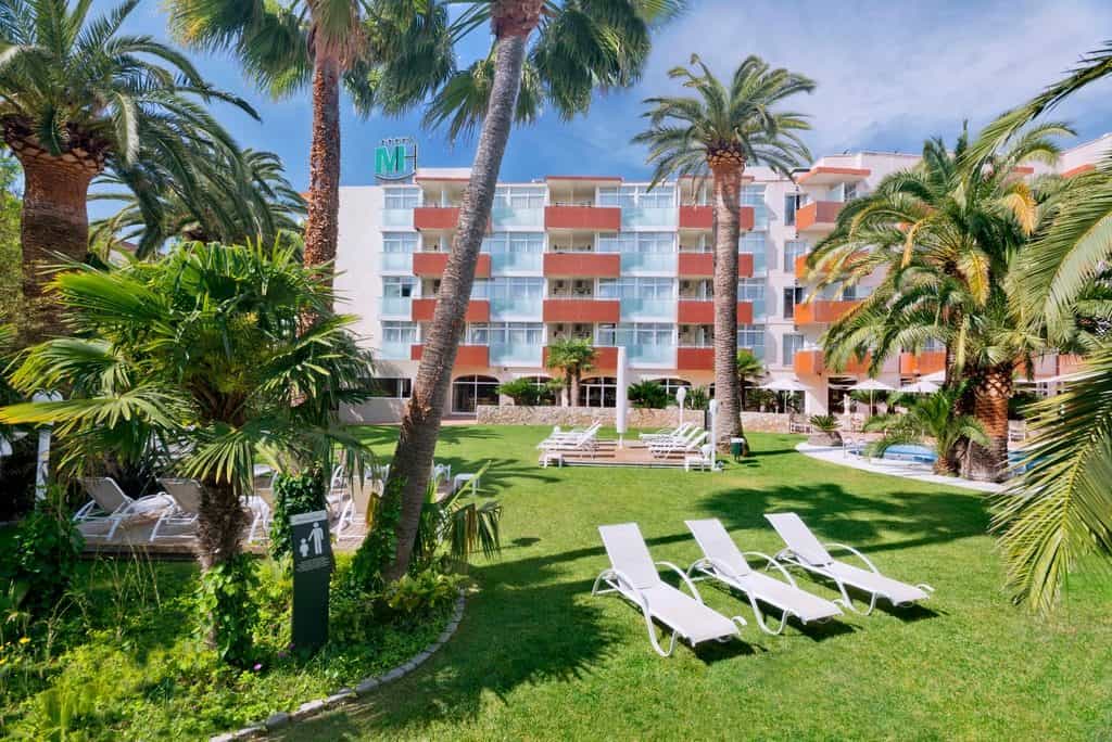 hotelmonica_parkpool-1024x684