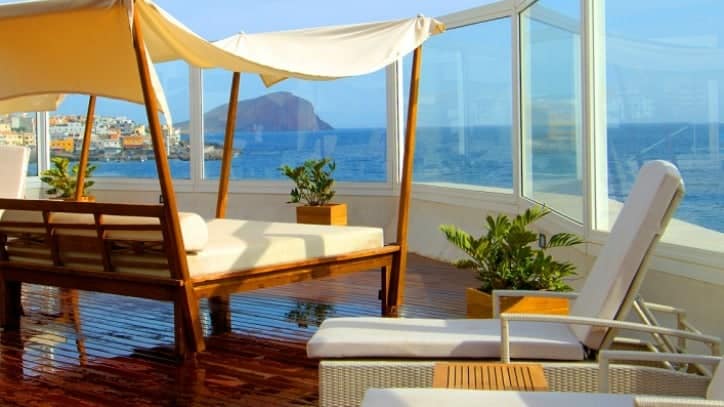 detalle-piscina-exterior-vincci-tenerife-golf_solterass