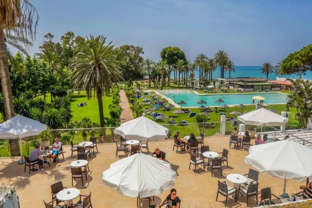 ATALAYA-COSTA-DEL-SOL-UTOMHUSPOOL-TERRASS-1024x683