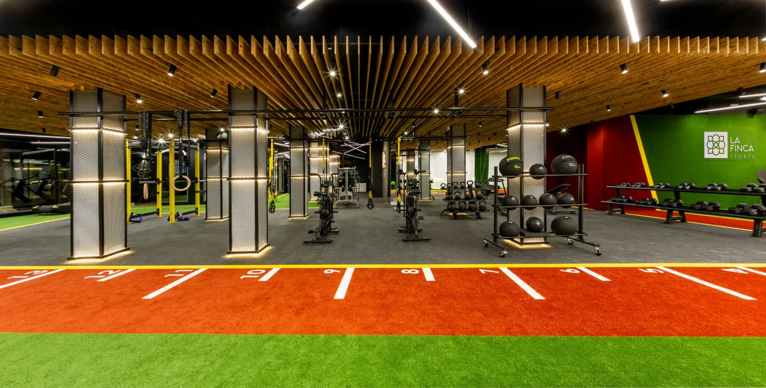 Rymligt och bra gym på La Finca Resort.