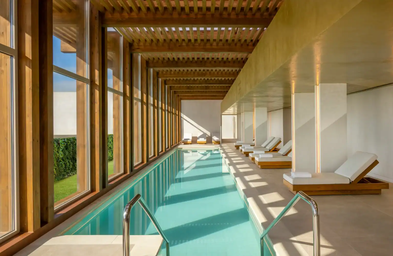 Fairmont_La_Hacienda_Spa_Swimming