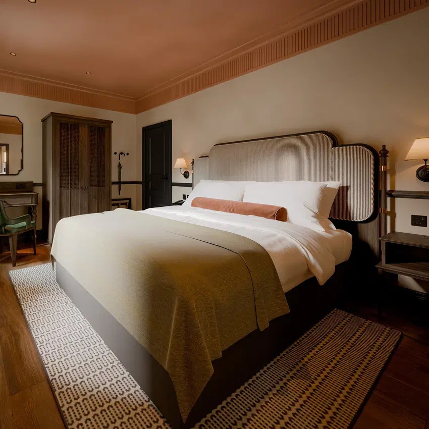 TheKithmore_Bedroom