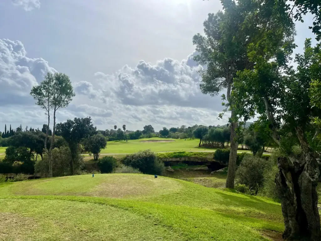 Trevlig, smal och taktiskt spel är medicinen på Pula Golf Resort.