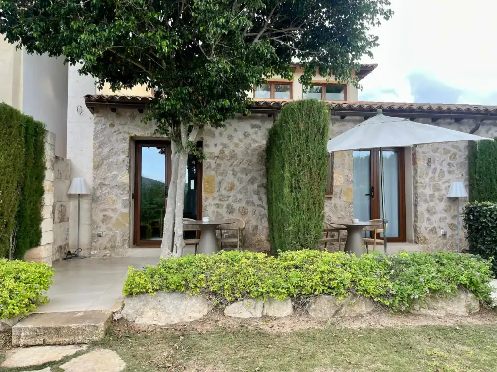 Pula Golf Resort på Mallorca erbjuder totalt 38 rum eller lägenheter.